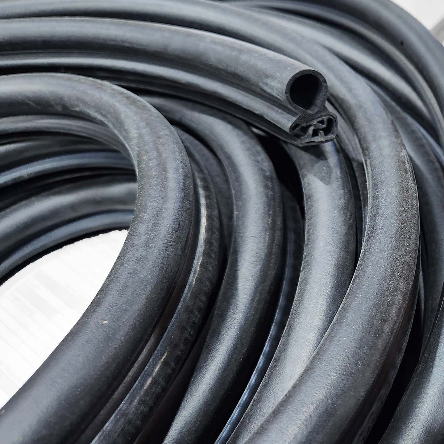 Pinchweld 66-157 Large Ford Side Seal per metre