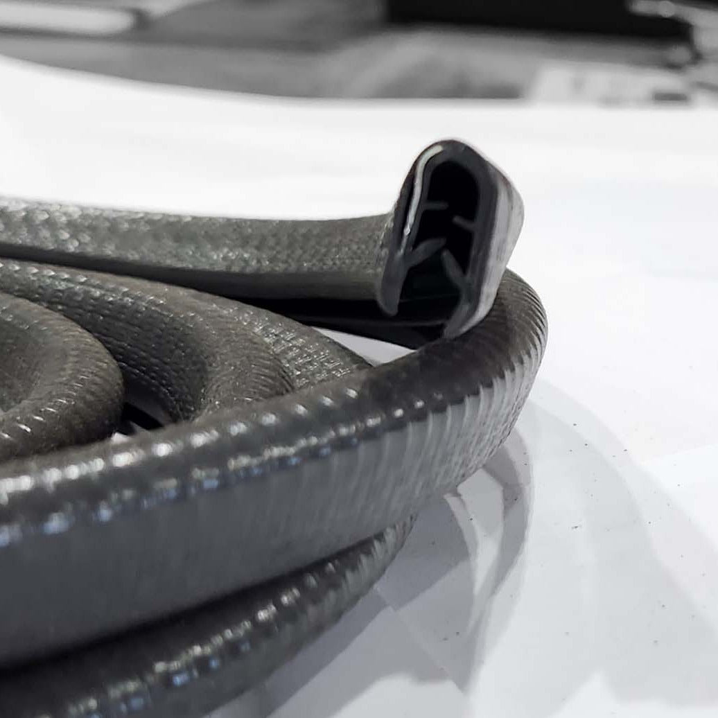 Pinchweld 66-176G 25mm Grey per metre
