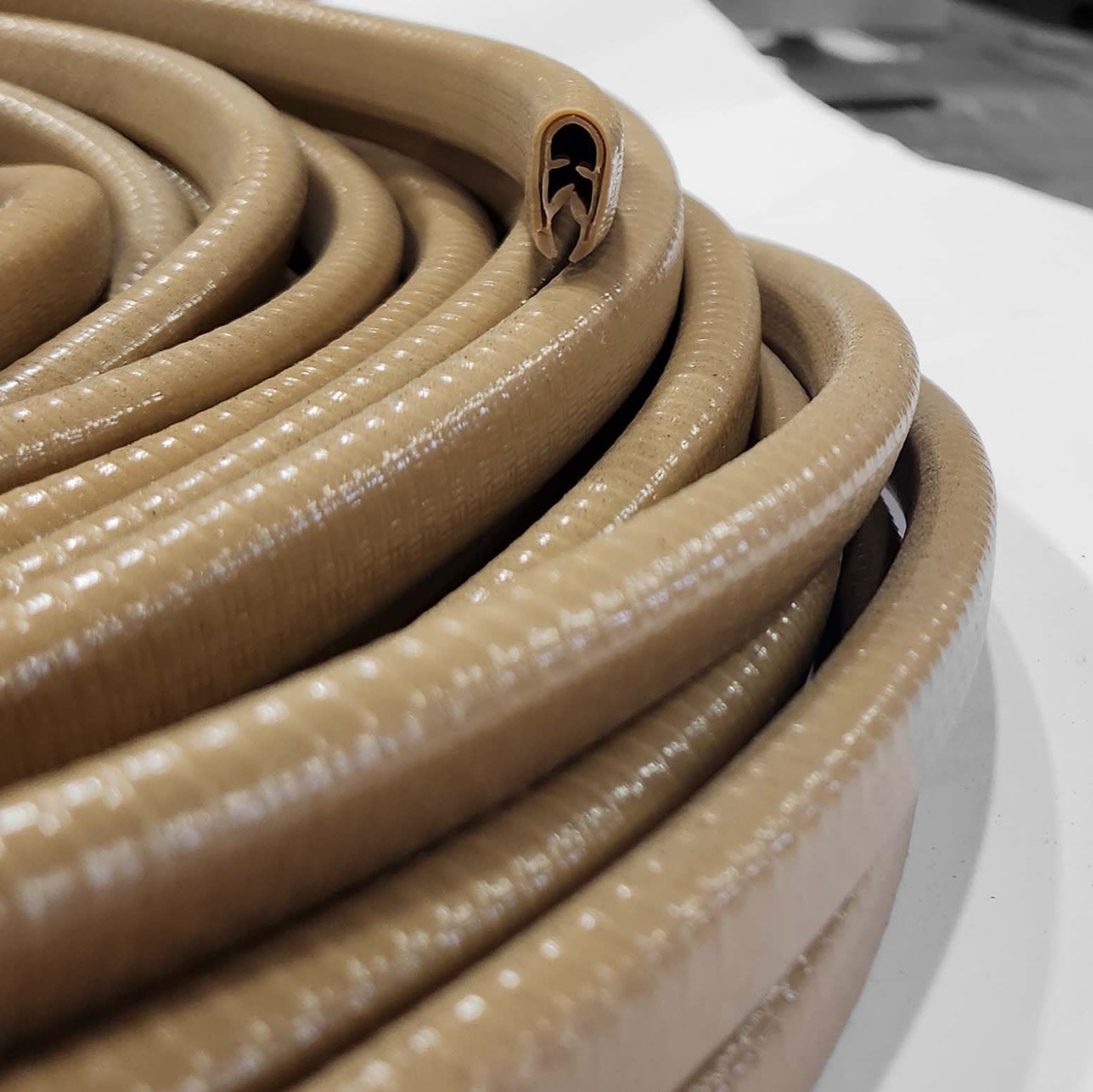 Pinchweld 66-176LB 25mm Light Brown per metre