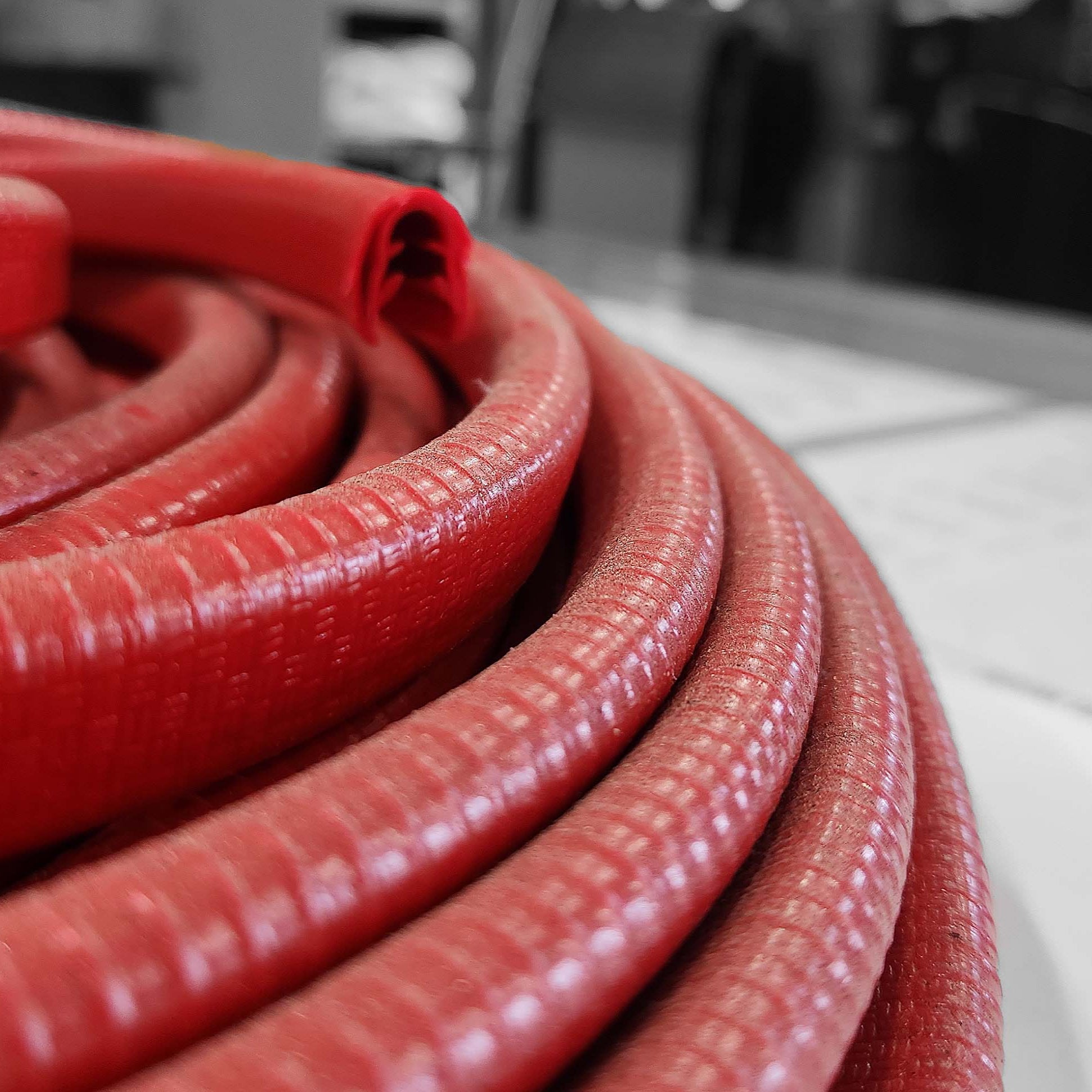 Pinchweld 66-176R 25mm Red per metre